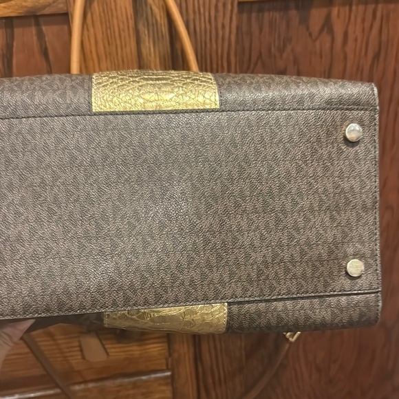 Michael Kors Brown and Gold Tote Bag - Picture 6 of 9